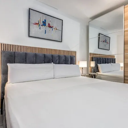 شقة 2 Bedroom In Puerto Banus With Open Sea Views