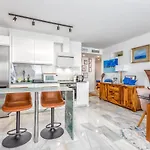 Apartment 2 Bedroom In Puerto Banus With Open Sea Views *