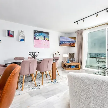 2 Bedroom In Puerto Banus With Open Sea Views Марбелья
