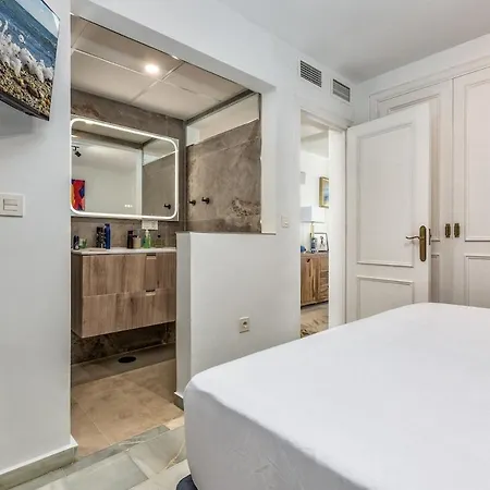 2 Bedroom In Puerto Banus With Open Sea Views Марбелья
