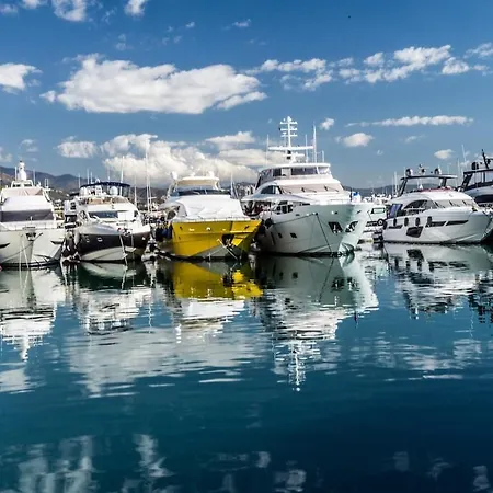 2 Bedroom In Puerto Banus With Open Sea Views Марбелья